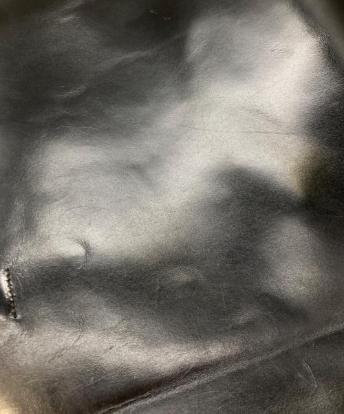 PRADA（プラダ）PRADA (プラダ) ロゴ型抜きレザートートバッグ ブラックの古着・服飾アイテム