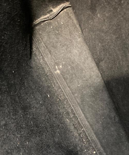 PRADA（プラダ）PRADA (プラダ) ロゴ型抜きレザートートバッグ ブラックの古着・服飾アイテム