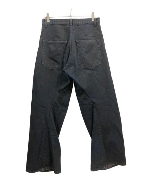 NVRFRGT（ネヴァーフォーゲット）NVRFRGT (ネヴァーフォーゲット) CONZ別注 COATING 3D TWISTED WIDE LEG JEANS インディゴ サイズ: 1 (実寸 W78cm L79cm)の古着・服飾アイテム