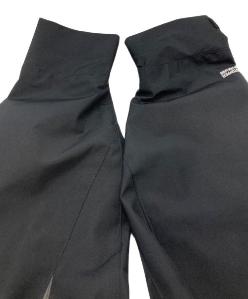 FREAK'S STORE（フリークスストア）FREAK'S STORE (フリークスストア) GORE-TEX WINDSTOPPER HOODIE JACKET グレー×ブラック サイズ:Sの古着・服飾アイテム