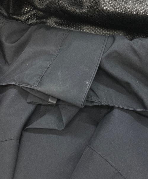 FREAK'S STORE（フリークスストア）FREAK'S STORE (フリークスストア) GORE-TEX WINDSTOPPER HOODIE JACKET グレー×ブラック サイズ:Sの古着・服飾アイテム