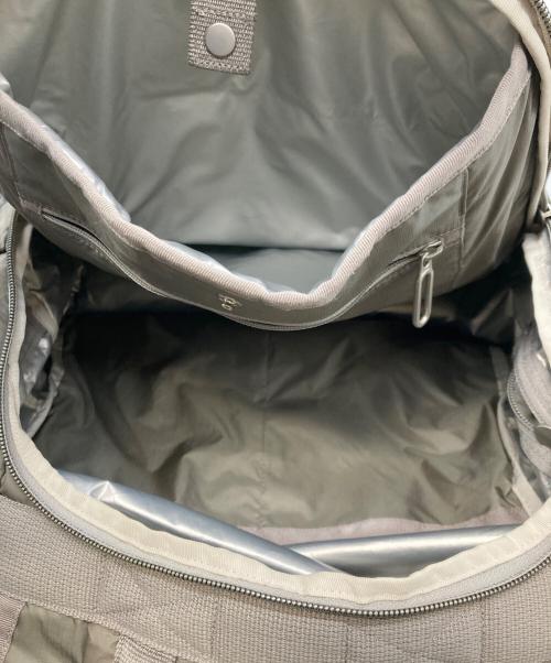 LeSportsac（レスポートサック）LeSportsac (レスポートサック) MODERN FLAP BACKPACK グレーの古着・服飾アイテム