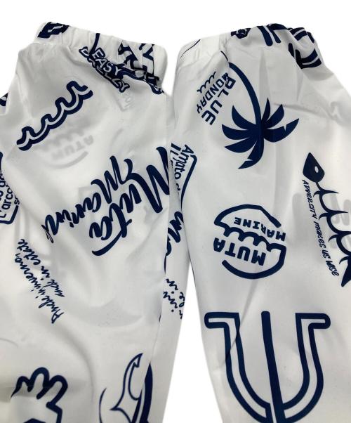 muta MARINE（ムータマリン）muta MARINE (ムータマリン) ランダムロゴ ジップパーカー ホワイト×ネイビー サイズ:XLの古着・服飾アイテム