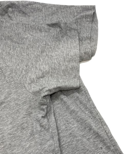 DIESEL（ディーゼル）DIESEL (ディーゼル) Tシャツ グレー サイズ:Mの古着・服飾アイテム