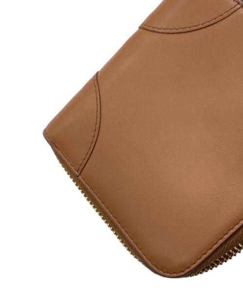 MIU MIU（ミュウミュウ）MIU MIU (ミュウミュウ) スモール レザー2つ折り財布 ブラウンの古着・服飾アイテム