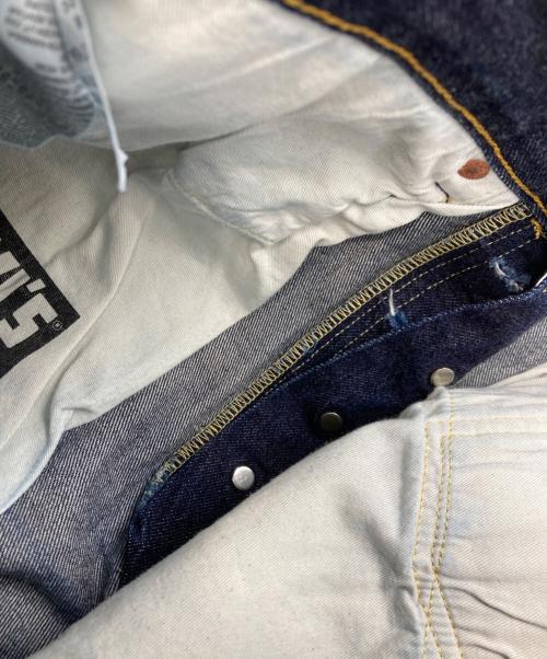 LEVI'S（リーバイス）LEVI'S (リーバイス) VINTAGE 501XX 1955モデル デニム インディゴ サイズ:34/32(実寸W90cm/L71cm)の古着・服飾アイテム