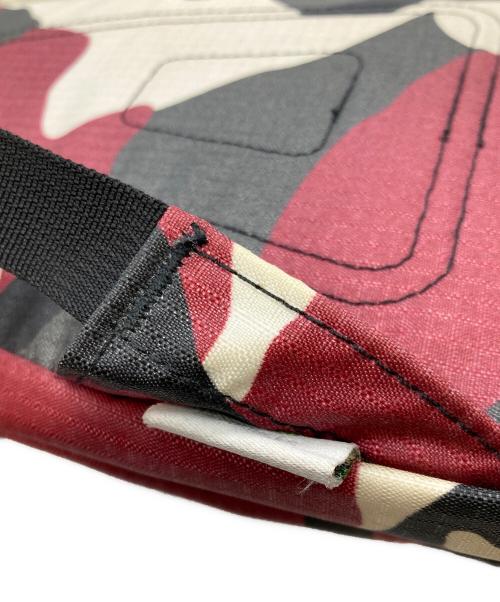 SUPREME（シュプリーム）Supreme (シュプリーム) Sling Bag レッドの古着・服飾アイテム