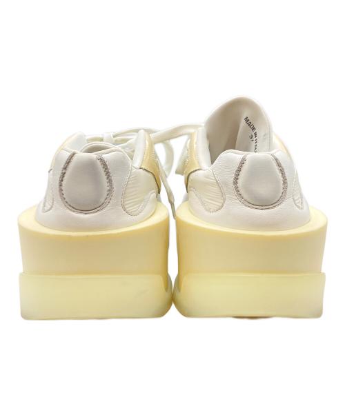 MM6 Maison Margiela（エムエムシックスメゾンマルジェラ）MM6 Maison Margiela (エムエムシックスメゾンマルジェラ) 厚底スニーカー ホワイト×ベージュ サイズ:37の古着・服飾アイテム