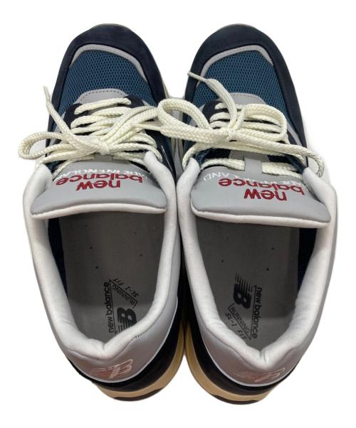 NEW BALANCE（ニューバランス）NEW BALANCE (ニューバランス) ローカットスニーカー ネイビー×ブルー サイズ: 9 1/2の古着・服飾アイテム