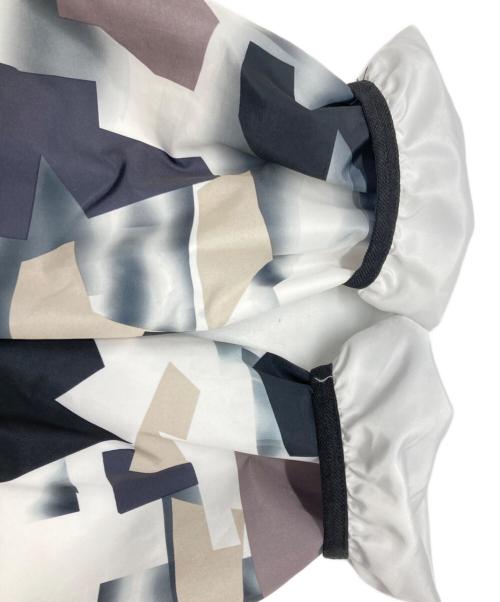 EMPORIO ARMANI（エンポリオ アルマーニ）EMPORIO ARMANI (エンポリオ アルマーニ) ナイロンジャケット ホワイト サイズ:Sの古着・服飾アイテム