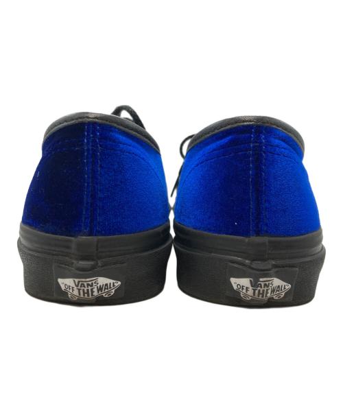 VANS（ヴァンズ）VANS (ヴァンズ) ベロアレザーローカットスニーカー ブラック×ブルー サイズ:24.5の古着・服飾アイテム