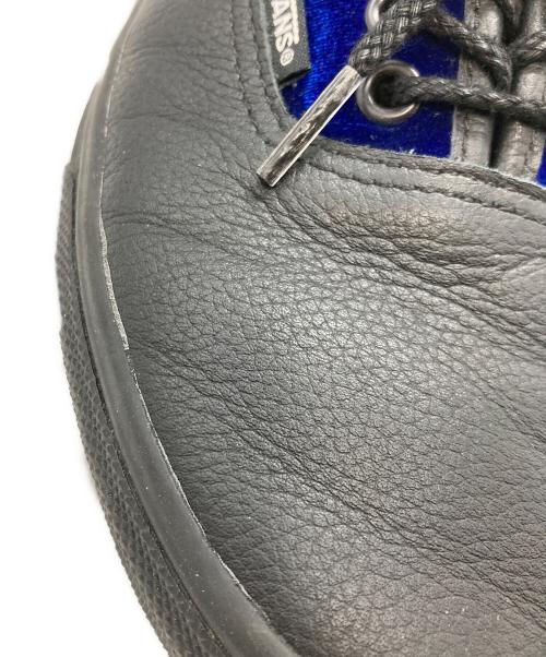 VANS（ヴァンズ）VANS (ヴァンズ) ベロアレザーローカットスニーカー ブラック×ブルー サイズ:24.5の古着・服飾アイテム