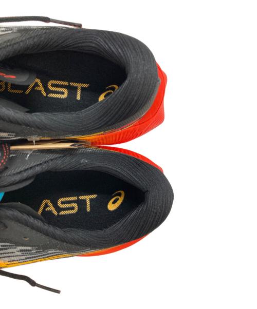asics（アシックス）asics (アシックス) NOVABLAST 3 ブラック×オレンジ サイズ:26.5 未使用品の古着・服飾アイテム