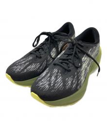 asics（アシックス）の古着「NOVABLAST 3」｜ブラック×イエロー