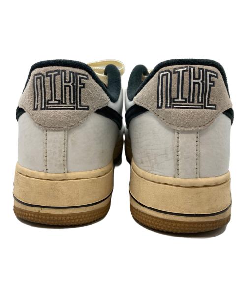 NIKE（ナイキ）NIKE (ナイキ) Air Force 1 '07 Low Grain Sneaker ホワイト×ベージュ サイズ:28の古着・服飾アイテム