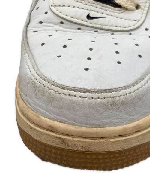 NIKE（ナイキ）NIKE (ナイキ) Air Force 1 '07 Low Grain Sneaker ホワイト×ベージュ サイズ:28の古着・服飾アイテム