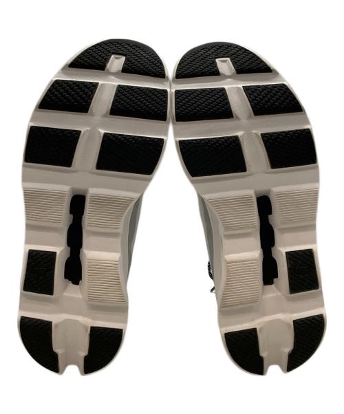 on（オン）on (オン) CLOUDMONSTER ホワイト×グレー サイズ:27.5の古着・服飾アイテム