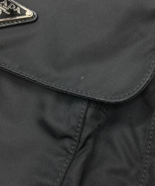PRADA（プラダ）PRADA (プラダ) ナイロンショルダーバッグ ブラックの古着・服飾アイテム