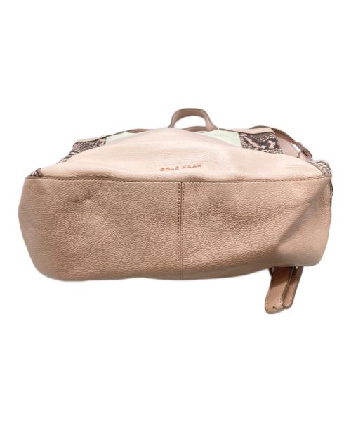 COLE HAAN（コールハーン）COLE HAAN (コールハーン) コンバーチブルバックパック ピンク×ホワイトの古着・服飾アイテム