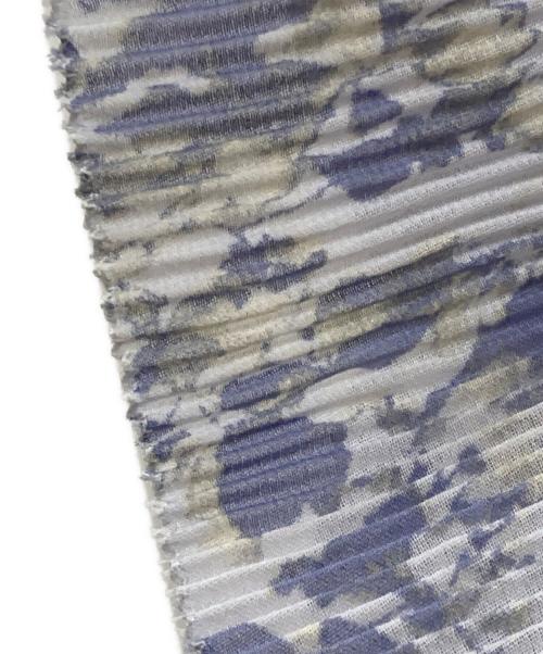 FRAY ID（フレイ アイディー）FRAY ID (フレイ アイディー) プリーツデザインシフォンプリントワンピース パープル サイズ:freeの古着・服飾アイテム