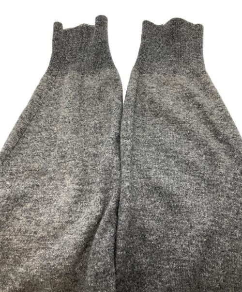 COMME des GARCONS HOMME（コムデギャルソン オム）COMME des GARCONS HOMME (コムデギャルソン オム) クルーネックニット グレー サイズ:不明の古着・服飾アイテム