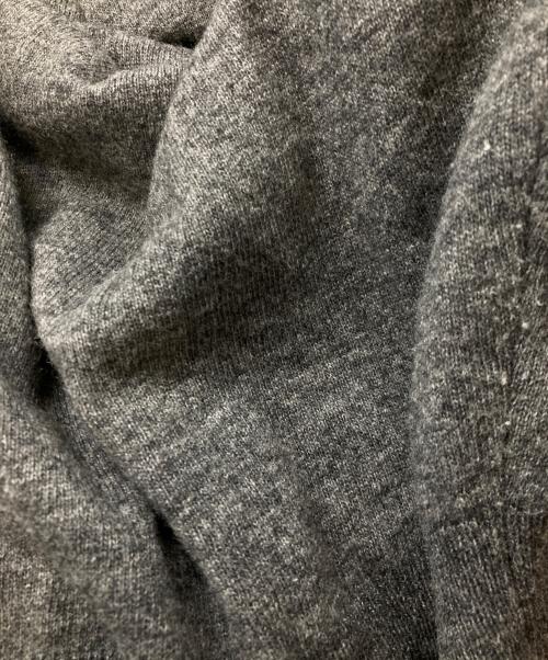 COMME des GARCONS HOMME（コムデギャルソン オム）COMME des GARCONS HOMME (コムデギャルソン オム) クルーネックニット グレー サイズ:不明の古着・服飾アイテム