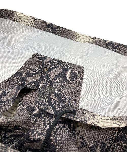 THE NORTH FACE（ザ ノース フェイス）THE NORTH FACE (ザ ノース フェイス) Supreme (シュプリーム) 18SS Taped Seam Coaches Jacket ブラック×ホワイト サイズ:Mの古着・服飾アイテム