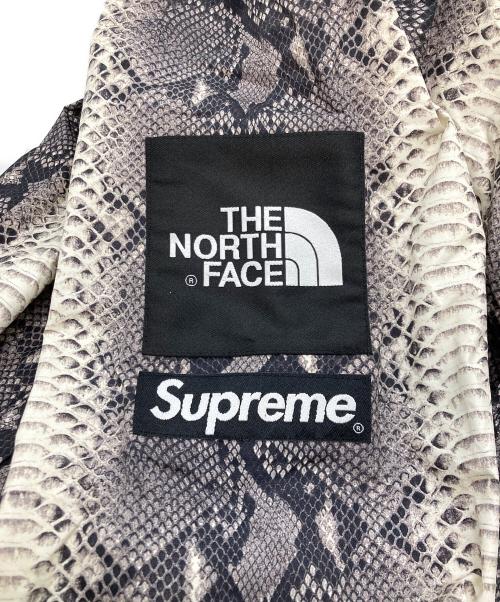 THE NORTH FACE（ザ ノース フェイス）THE NORTH FACE (ザ ノース フェイス) Supreme (シュプリーム) 18SS Taped Seam Coaches Jacket ブラック×ホワイト サイズ:Mの古着・服飾アイテム