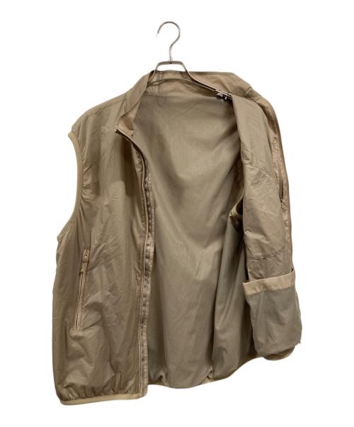 DAIWA PIER39（ダイワ ピア39）DAIWA PIER39 (ダイワ ピア39) TECH REVERSIBLE WIND SHIELD VEST ベージュ サイズ:Ⅼの古着・服飾アイテム