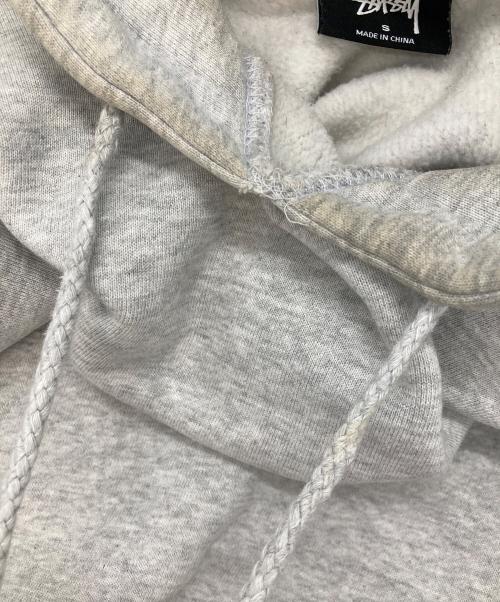 stussy（ステューシー）stussy (ステューシー) プルオーバーパーカー グレー サイズ:Sの古着・服飾アイテム