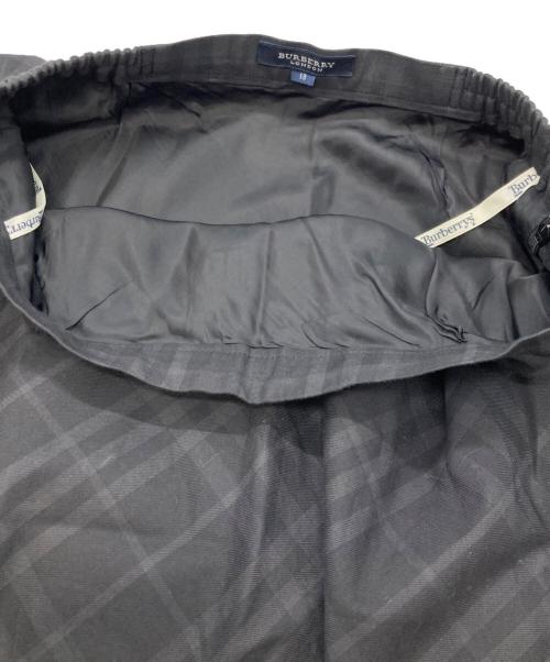 Burberry's（バーバリー）Burberry's (バーバリー) チェックロングスカート ブラック サイズ:44の古着・服飾アイテム