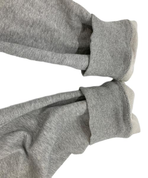 AMI Alexandre Mattiussi（アミアレクサンドルマテュッシ）AMI Alexandre Mattiussi (アミアレクサンドルマテュッシ) AMI DE COEUR HOODIE グレー サイズ:XLの古着・服飾アイテム