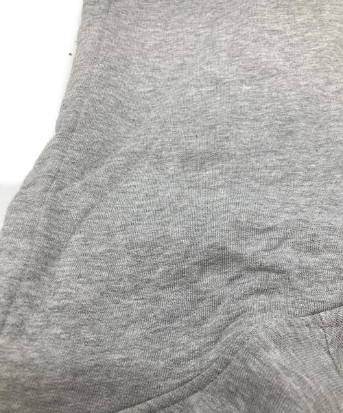 AMI Alexandre Mattiussi（アミアレクサンドルマテュッシ）AMI Alexandre Mattiussi (アミアレクサンドルマテュッシ) AMI DE COEUR HOODIE グレー サイズ:XLの古着・服飾アイテム