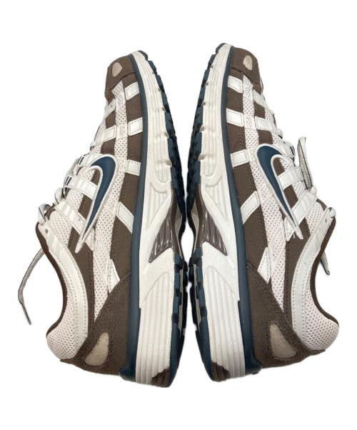 NIKE（ナイキ）NIKE (ナイキ) P-6000 ブラウン×ホワイト サイズ:27.5cmの古着・服飾アイテム