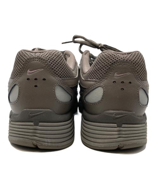 NIKE（ナイキ）NIKE (ナイキ) スニーカー グレー サイズ:27.5cmの古着・服飾アイテム