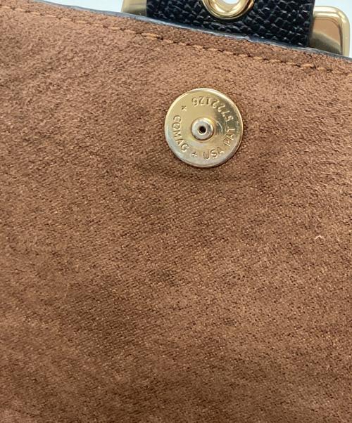 COACH（コーチ）COACH (コーチ) コーティングキャンバスシグネチャーショルダーバッグ ブラウンの古着・服飾アイテム