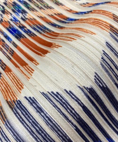 PLEATS PLEASE（プリーツプリーズ）PLEATS PLEASE (プリーツプリーズ) プリーツノースリーブカットソー オレンジ×ブルー サイズ:4の古着・服飾アイテム