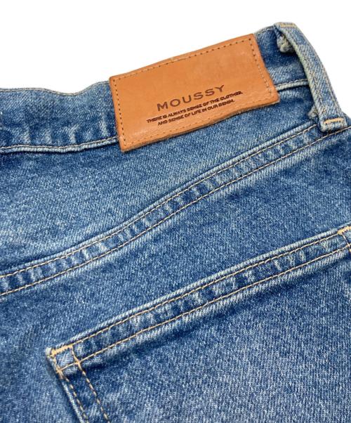 moussy（マウジー）moussy (マウジー) MVS CENTER PRESS ストレートデニム インディゴ サイズ:24の古着・服飾アイテム