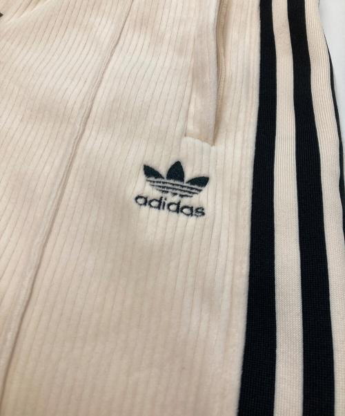adidas（アディダス）adidas (アディダス) プレミアム ベッケンバウアー リュクス トラックパンツ アイボリー サイズ:XSの古着・服飾アイテム
