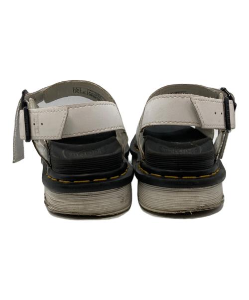 Dr.Martens（ドクターマーチン）Dr.Martens (ドクターマーチン) VOSS ll サンダル ホワイト×ブラック サイズ:UK4の古着・服飾アイテム