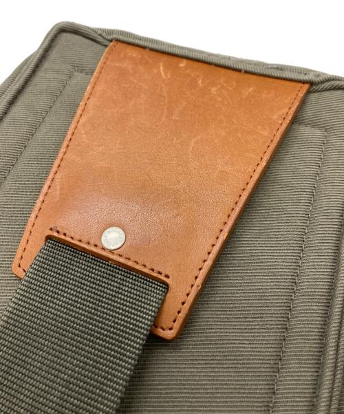 PORTER（ポーター）PORTER (ポーター) スリングショルダーバッグ カーキ×ブラウンの古着・服飾アイテム