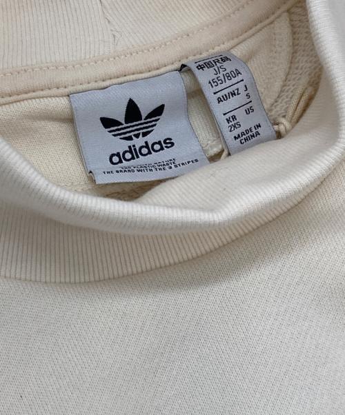 adidas（アディダス）adidas (アディダス) スウェット アイボリー サイズ:Ｓの古着・服飾アイテム