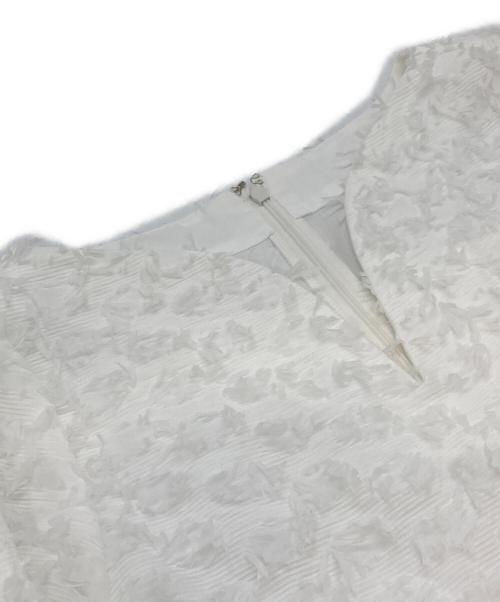 CADUNE（カデュネ）CADUNE (カデュネ) ジャガードペプラムブラウス ホワイト サイズ:Sの古着・服飾アイテム