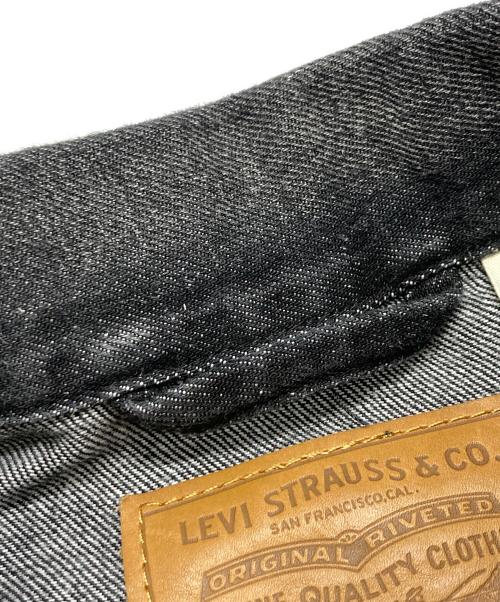 LEVI'S（リーバイス）LEVI'S (リーバイス) 2nd Type 後染めデニムジャケット ブラック サイズ:Mの古着・服飾アイテム