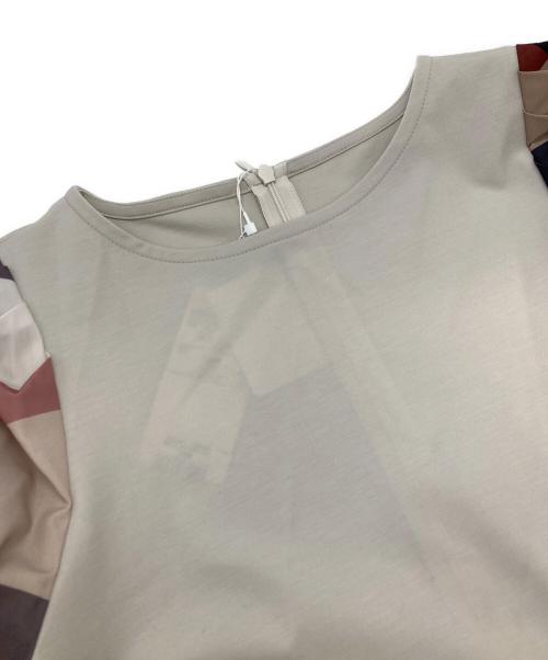 BLUE LABEL CRESTBRIDGE（ブルーレーベルクレストブリッジ）BLUE LABEL CRESTBRIDGE (ブルーレーベルクレストブリッジ) 長袖ブラウス グレー サイズ:Mの古着・服飾アイテム