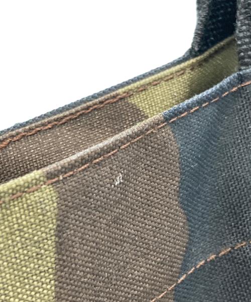 Herve Chapelier（エルベシャプリエ）Herve Chapelier (エルベシャプリエ) カモフラージュ柄ナイロン舟型トート グリーンの古着・服飾アイテム