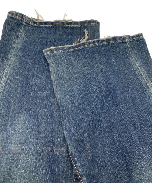 TRUE RELIGION（トゥルー レリジョン）TRUE RELIGION (トゥルー レリジョン) ダメージ加工フレアデニムパンツ インディゴ サイズ:29の古着・服飾アイテム