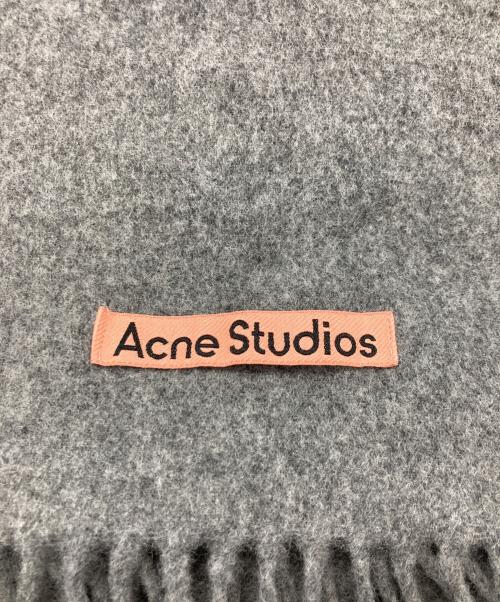 Acne studios（アクネ ストゥディオズ）ACNE STUDIOS (アクネ ストゥディオズ) ウールマフラー グレーの古着・服飾アイテム