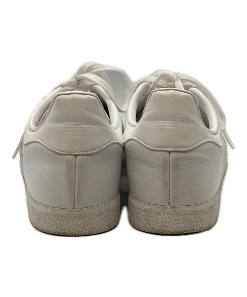 adidas（アディダス）adidas (アディダス) スニーカー ホワイト サイズ:27.5cmの古着・服飾アイテム