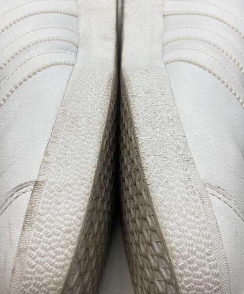 adidas（アディダス）adidas (アディダス) スニーカー ホワイト サイズ:27.5cmの古着・服飾アイテム